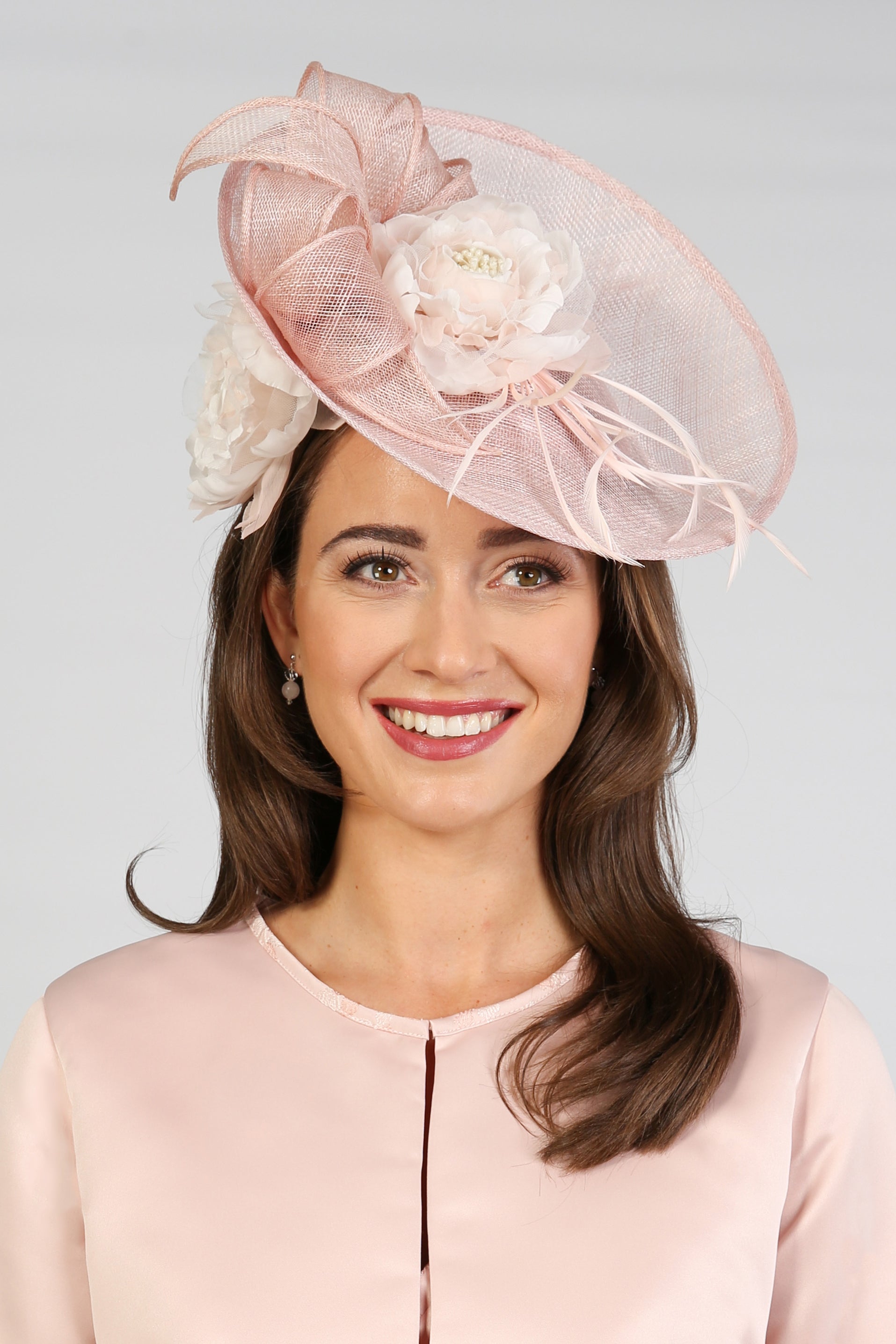 Rosemonde Fascinator in Seashell