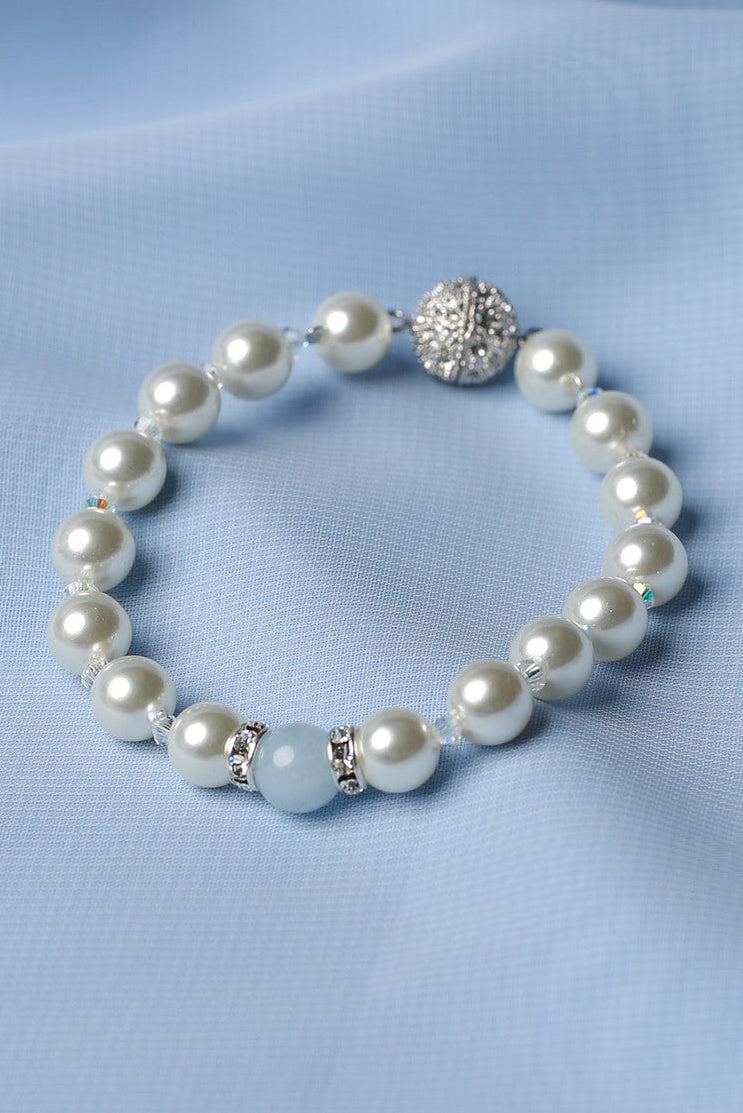 Pearl and Crystal Bracelet with Natural Chalcedony