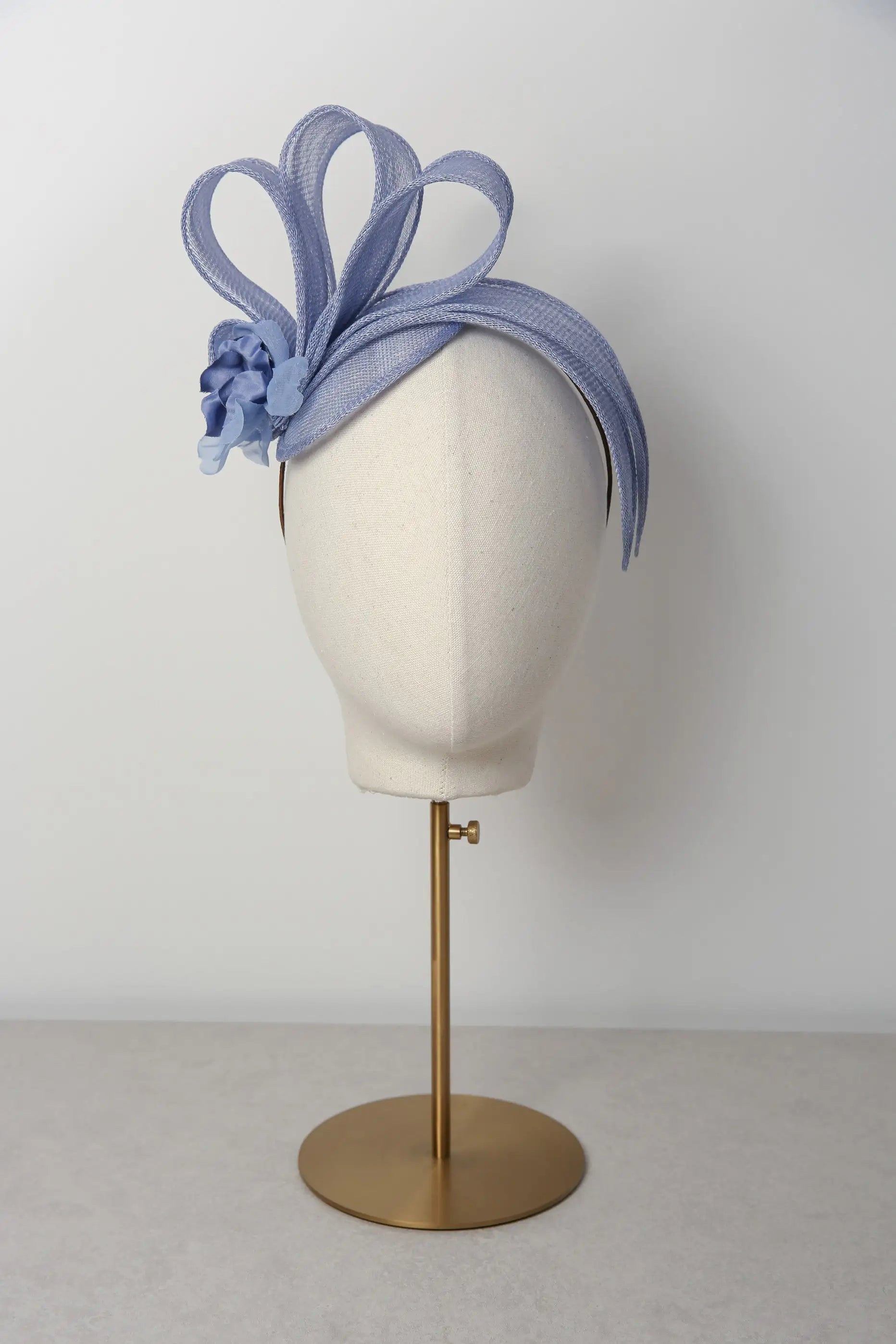 Zarlee Fascinator in Wedgewood