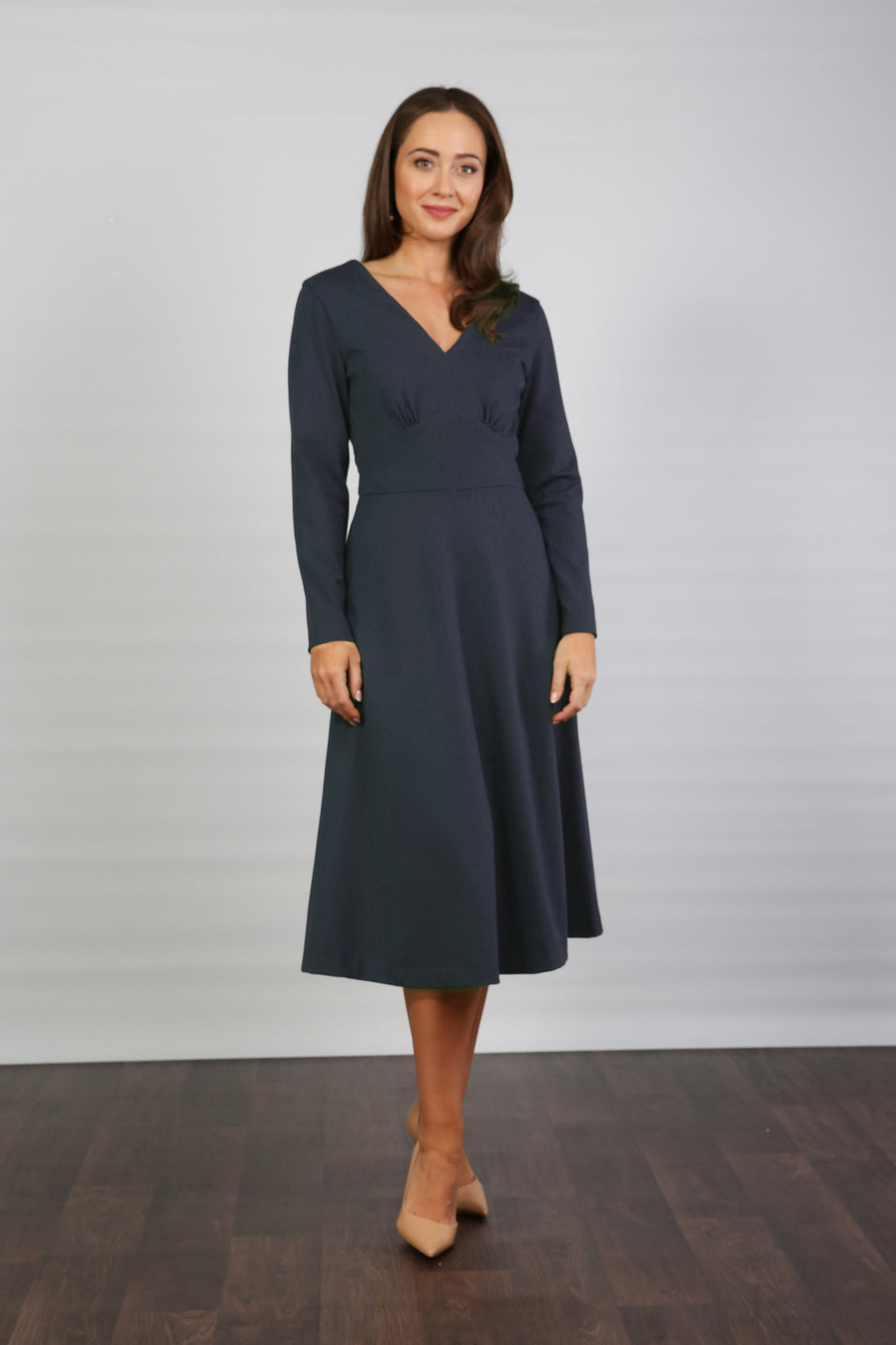 Lovett Long Sleeved Midi Dress in Dark Navy