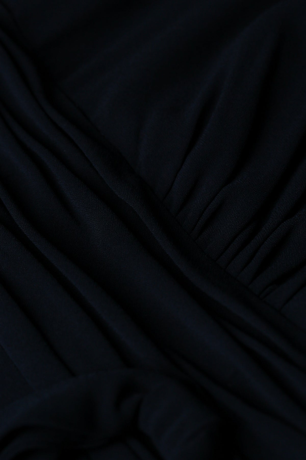 Clara Floaty Crepe Dress with Short Sleeves in Dark Navy