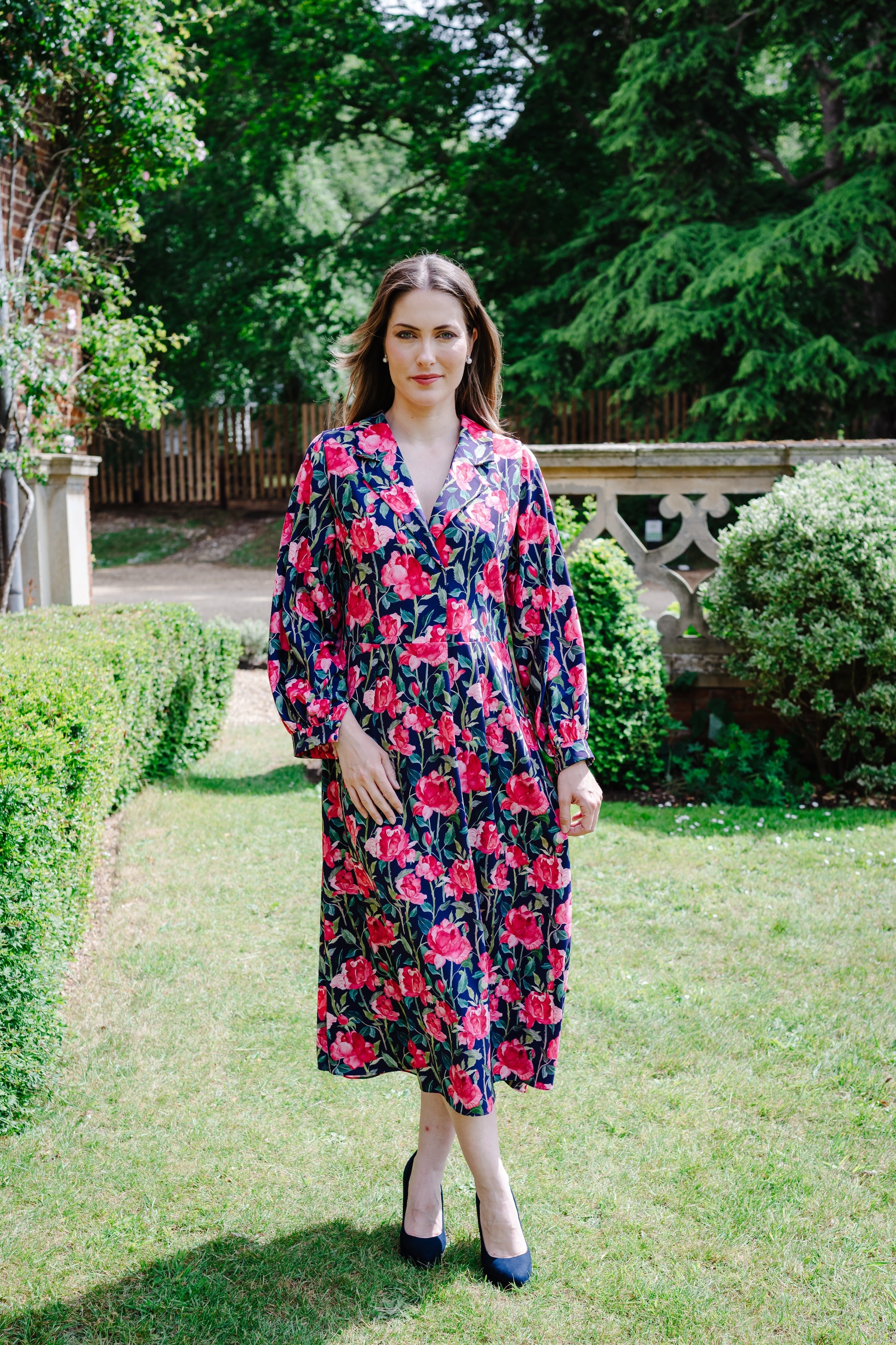 Danielle Relaxed Fit Moss Crepe Dress with Long Sleeves in Tanya Roses