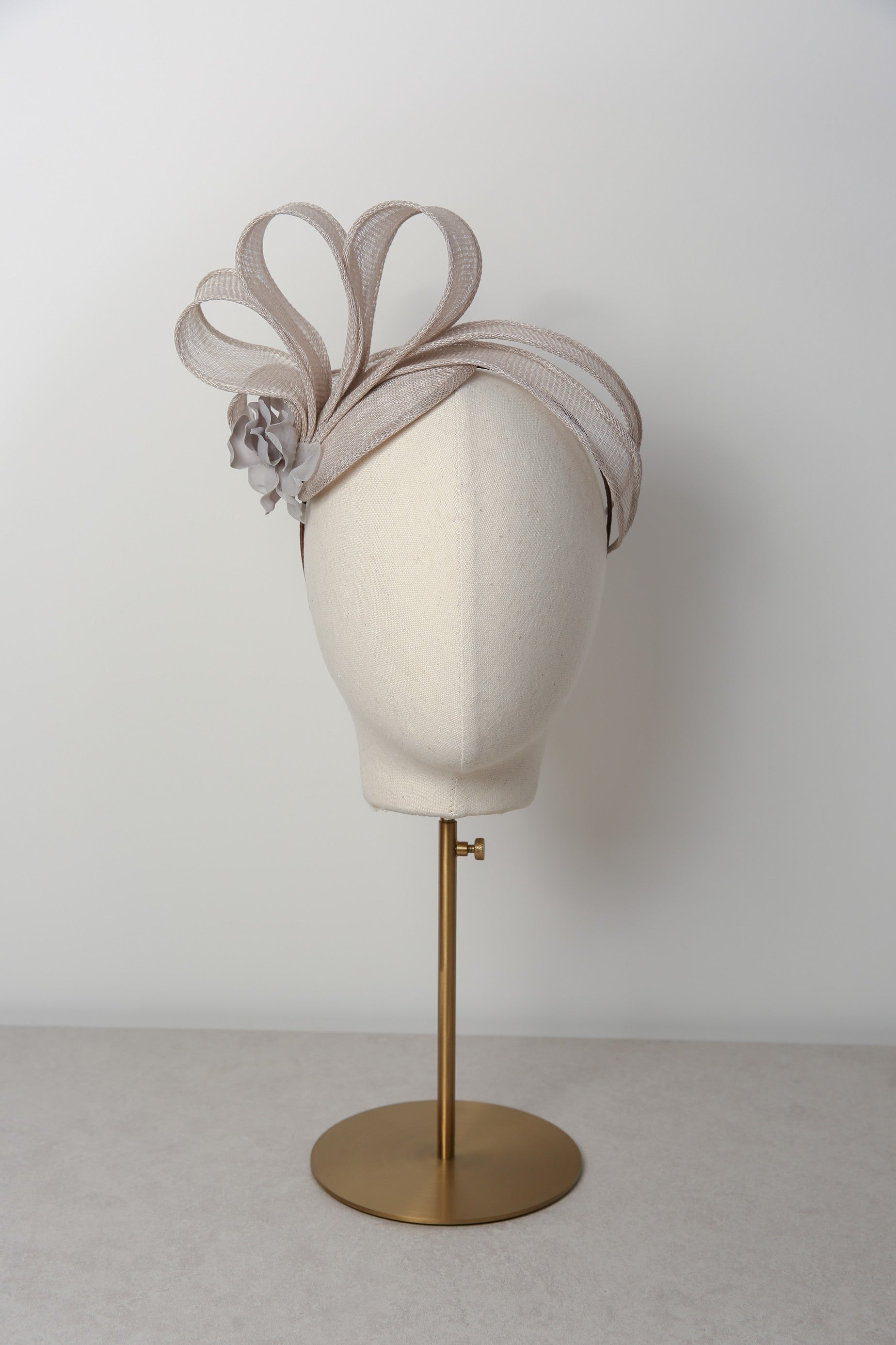 Zarlee Fascinator in Silver