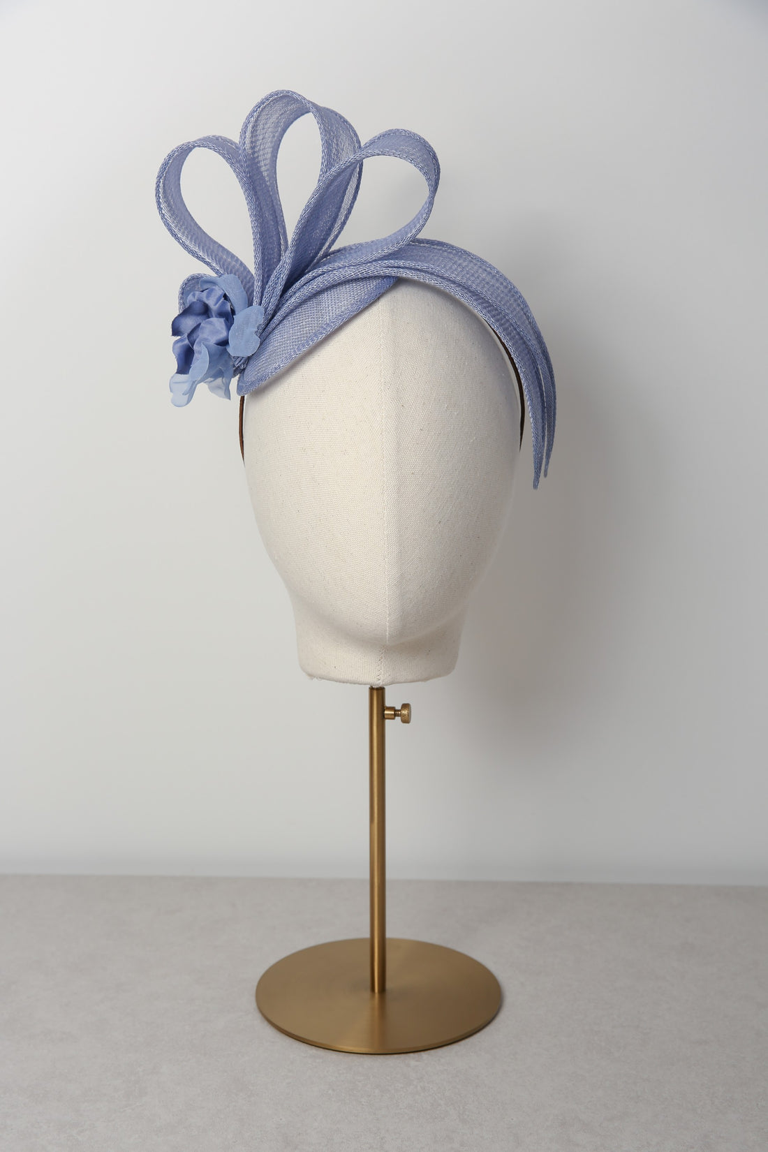 Zarlee Fascinator in Wedgewood