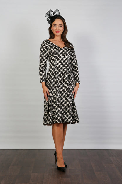 Bombshell Sears Sleek &amp; Sweet Long Sleeve Dress in Dogtooth Check