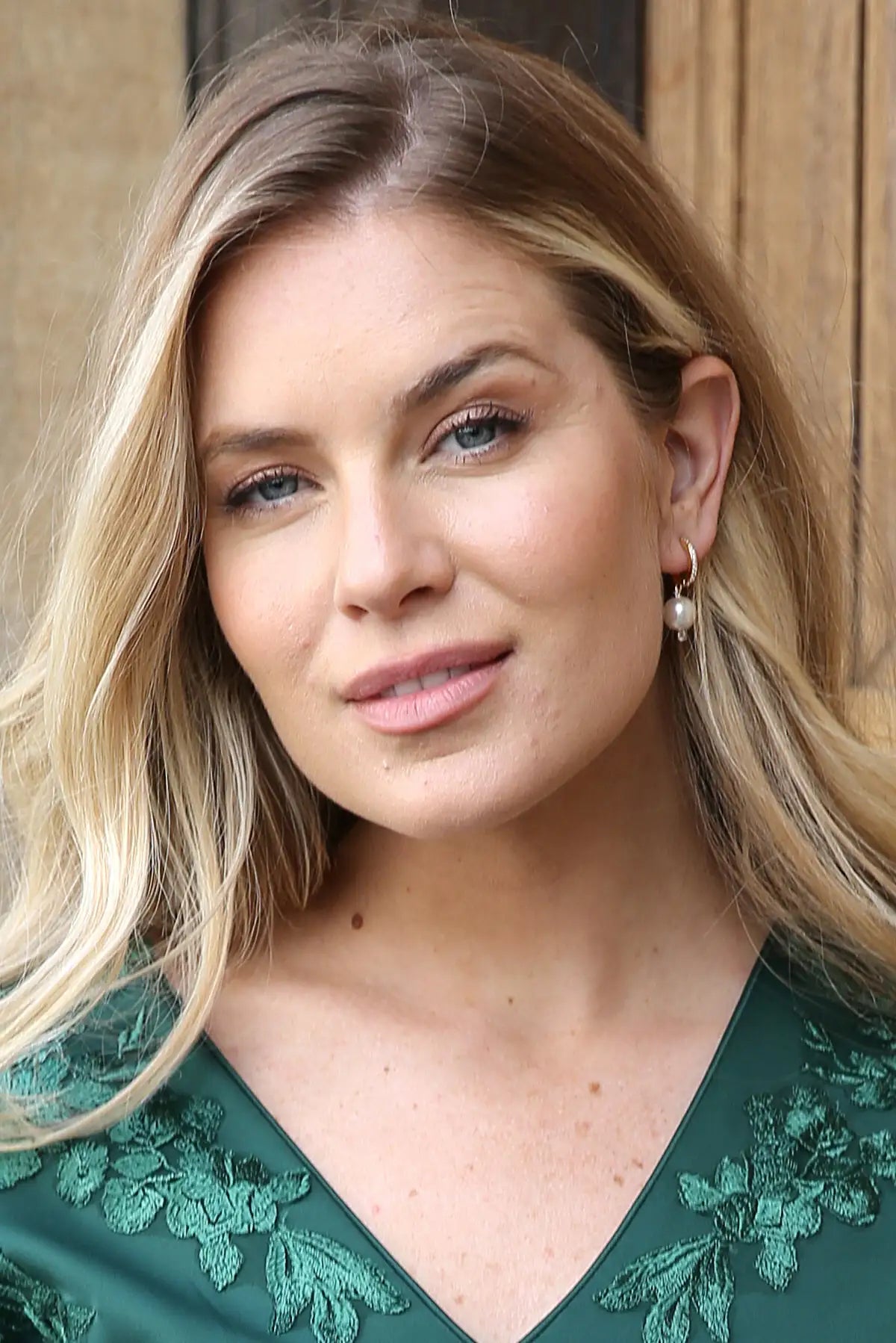 A close-up image of a woman&