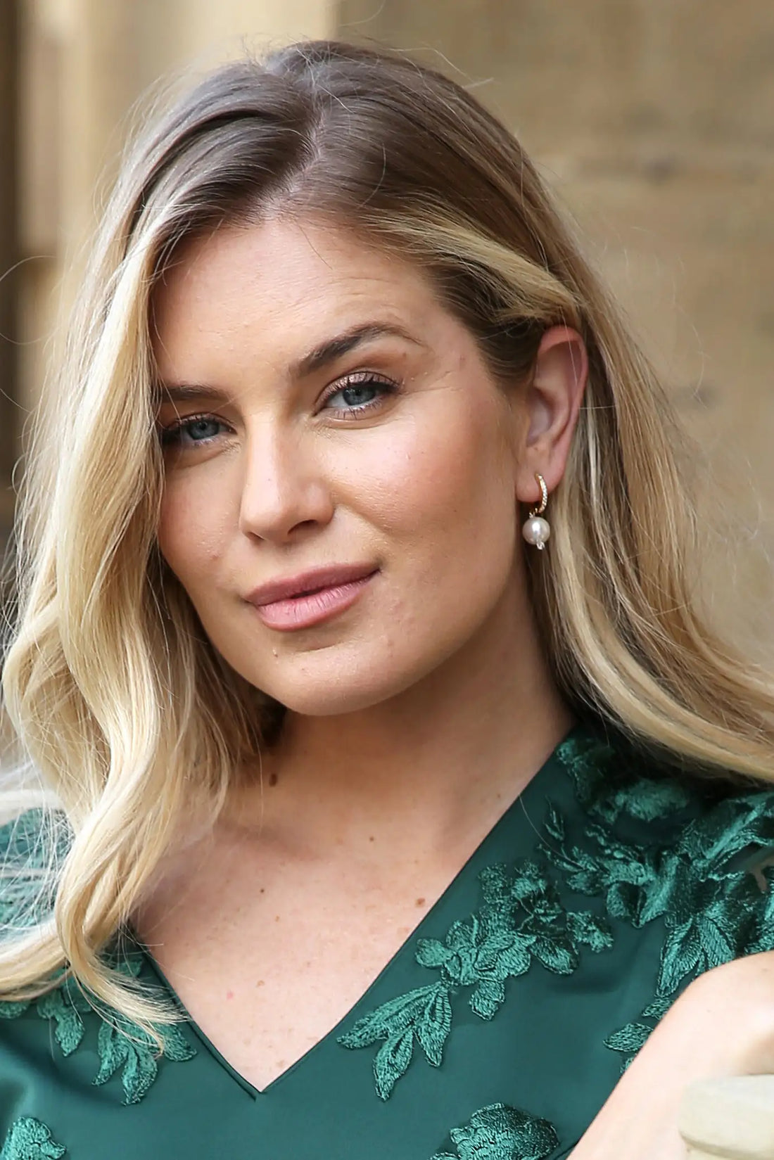 A close-up image of a woman&