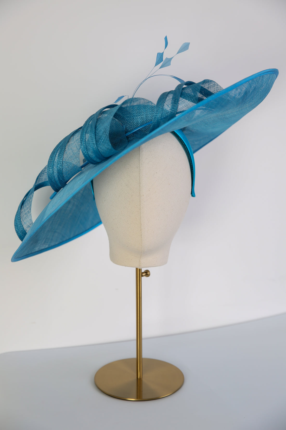 Ispirato Large Hatinator with Sinamay Twist in Marine