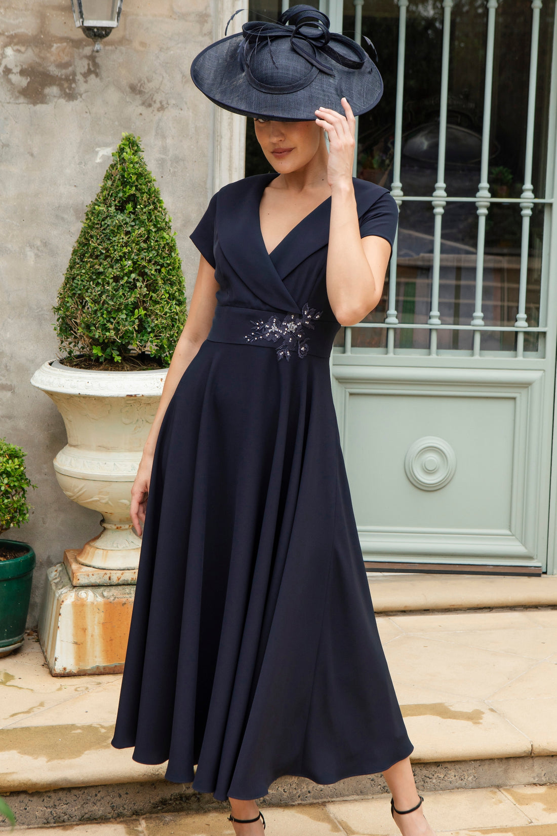 Ispirato Softly Flared Dress with Sleeves in Navy