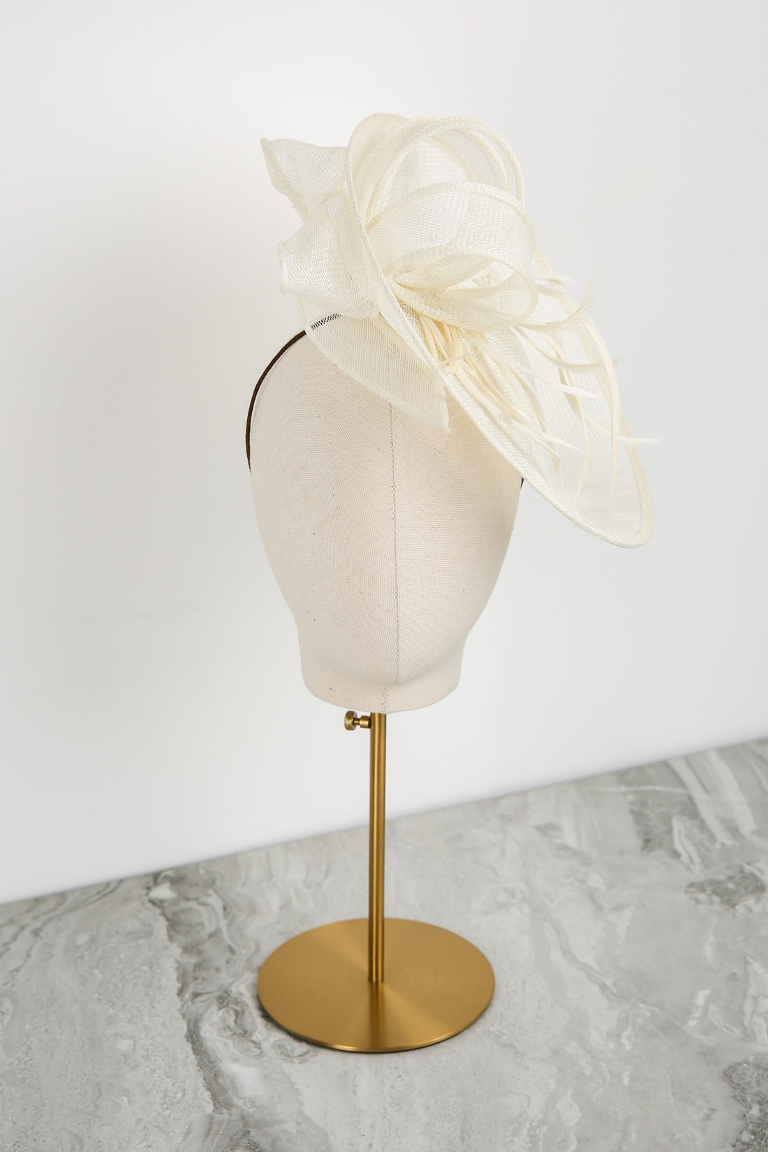 Iolanthe Fascinator in Vanilla