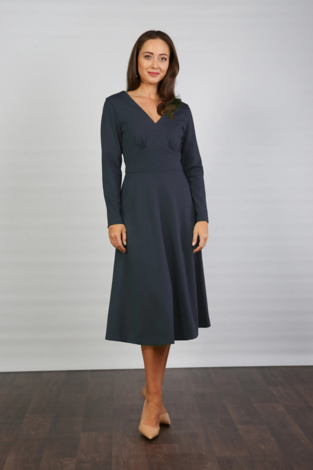 Lovett Long Sleeved Midi Dress in Dark Navy Blue