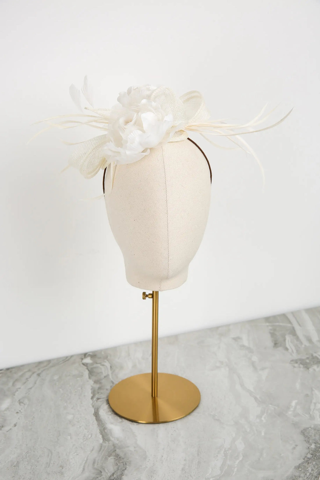 Rosalia Fascinator in Vanilla