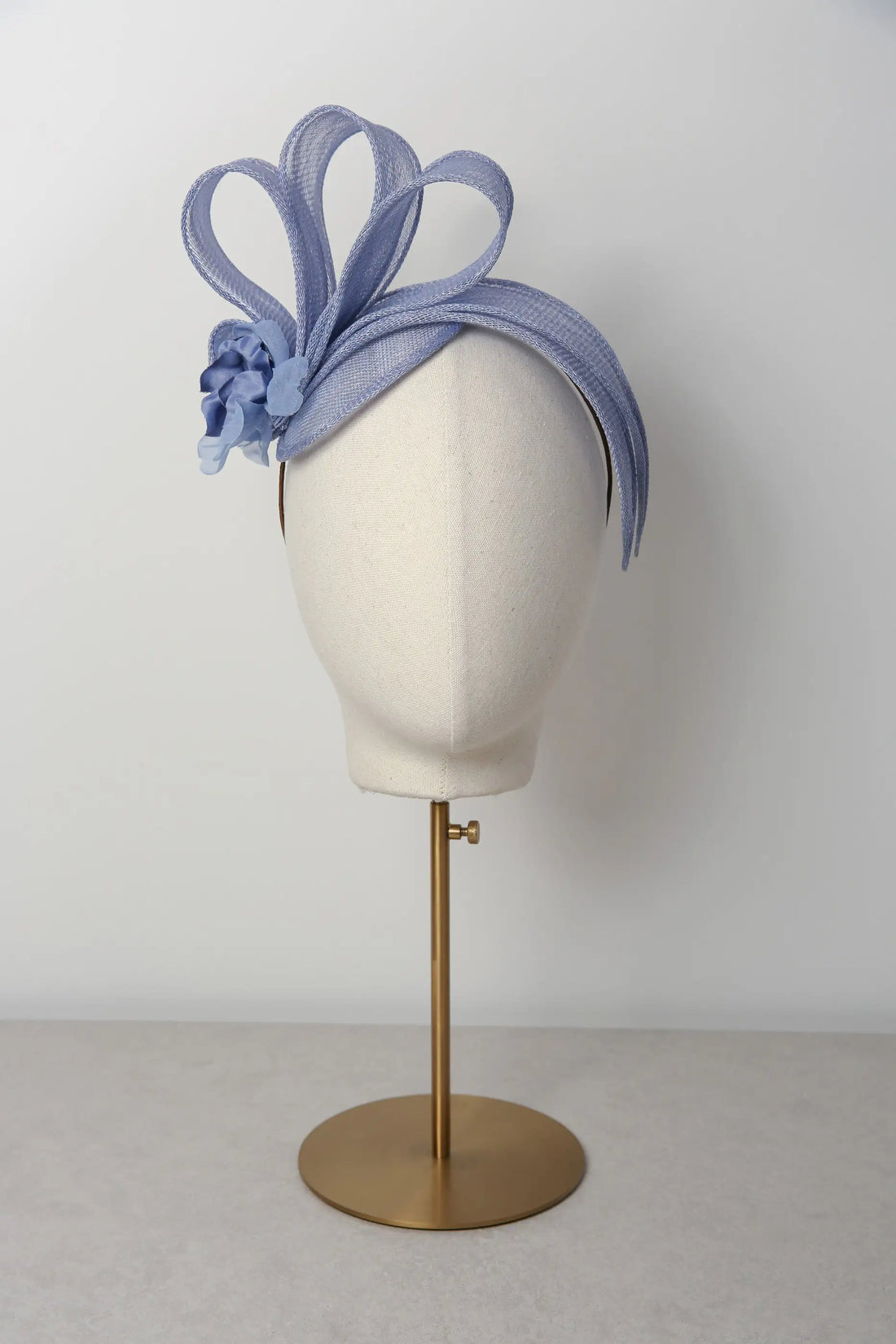 Zarlee Fascinator in Wedgewood